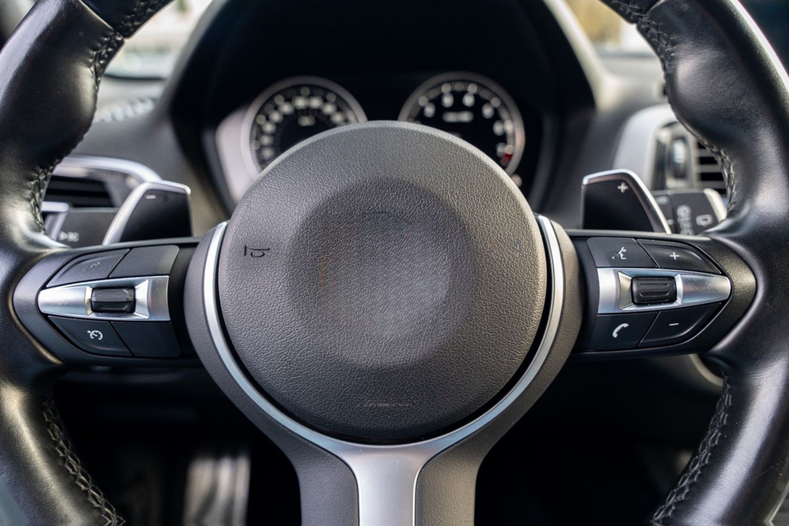 BMW M140i Performance /Lift/Led/Navi/Leder/H&K/19 Z foto 31