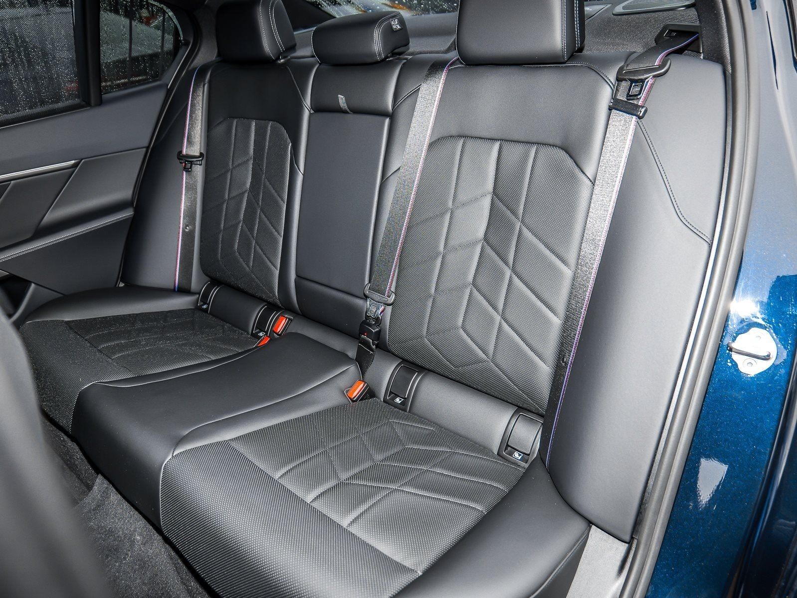 BMW 550e xDrive Limousine M Sport Pro AHK Pano DA Pr foto 12