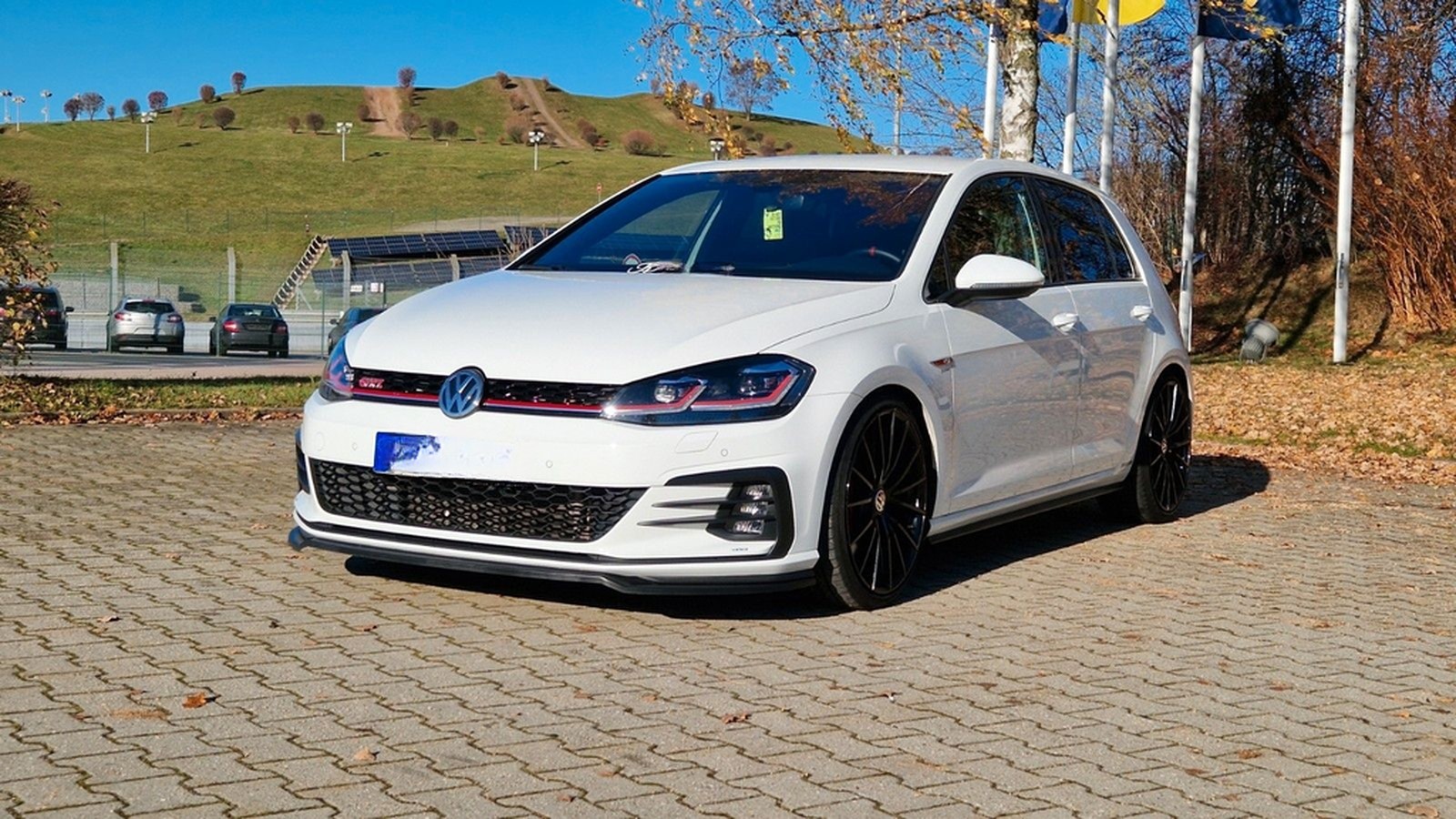 Volkswagen Golf GTI Performance DSG foto 2