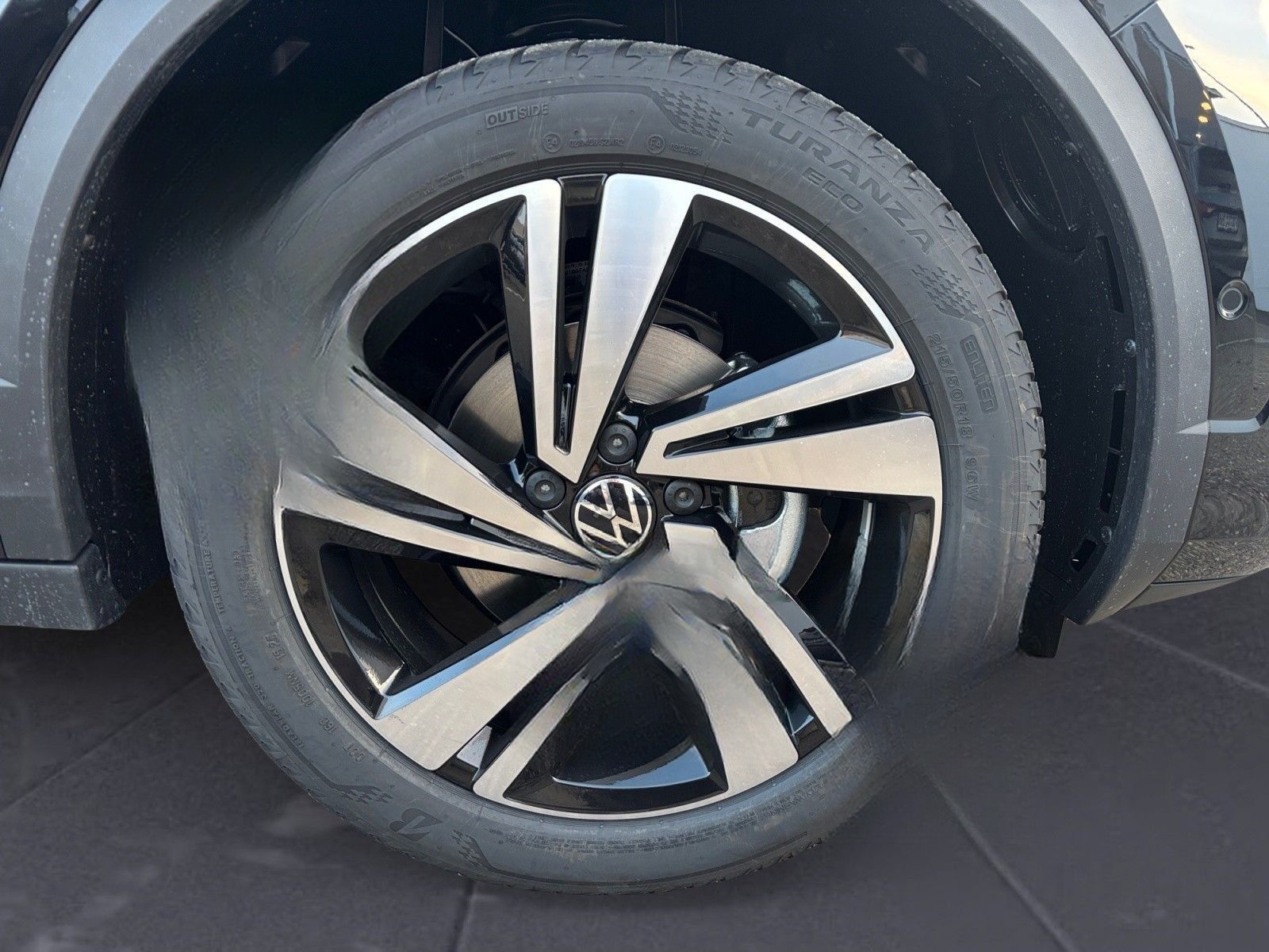 Volkswagen T-Roc Cabriolet R-Line 1.5 l TSI OPF 7-Gang-Dopp foto 9