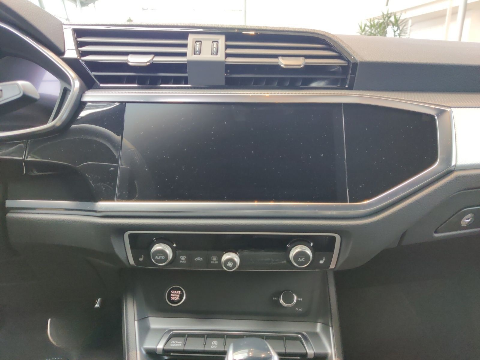 Audi Q3 Sportback 35 TFSI S line AHK Panorama Matrix foto 16