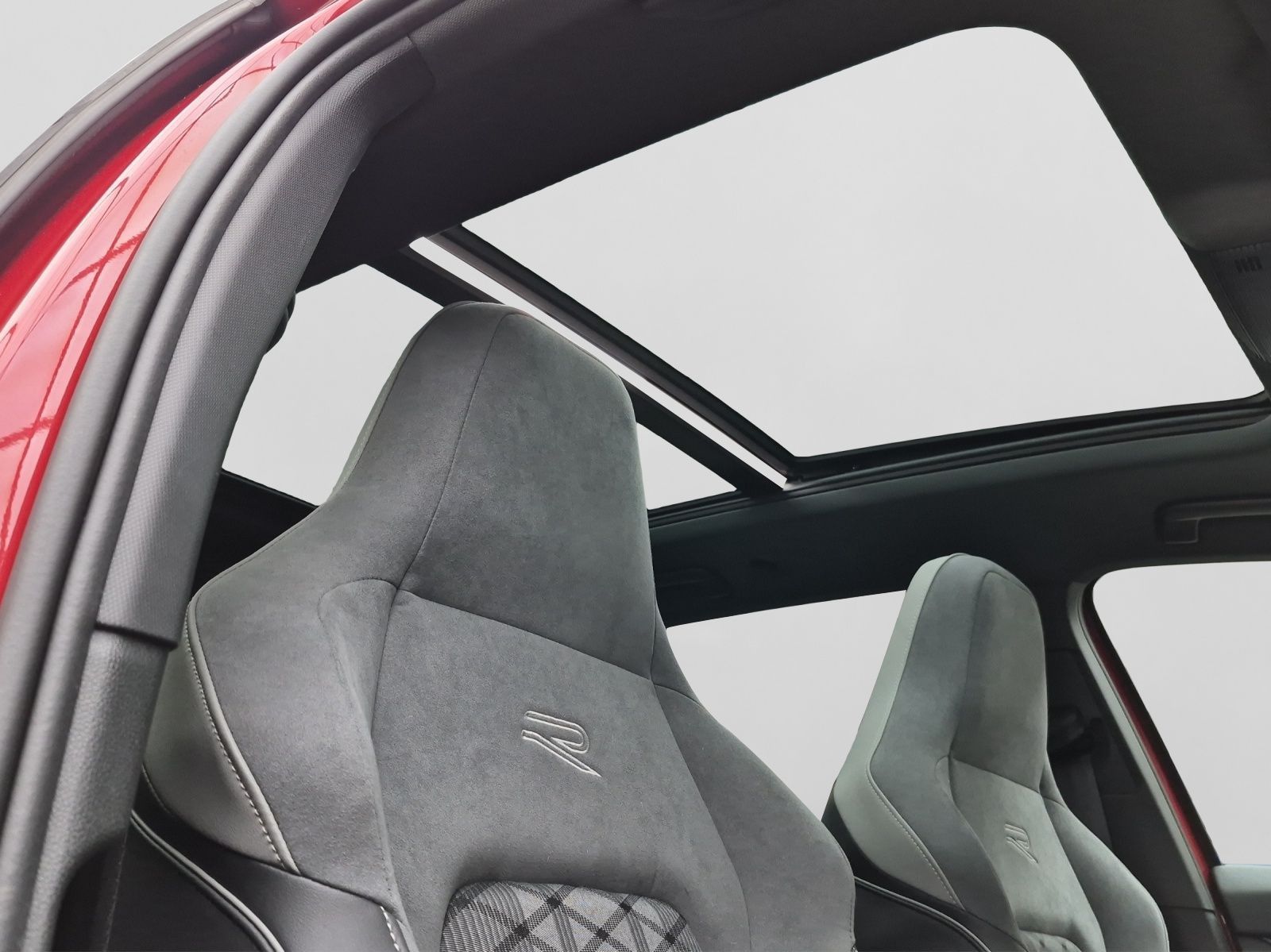 Volkswagen Golf Variant 2.0 TDI DSG R-LINE PANO IQ.LIGHT KA foto 18