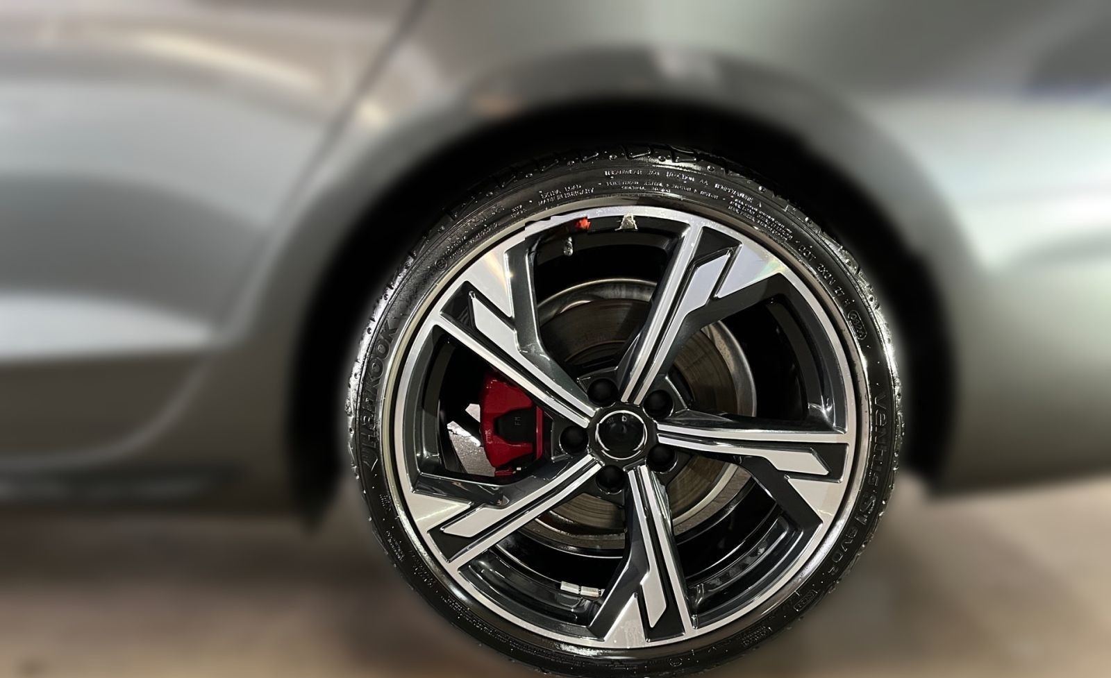 Audi A4 Avant S-Line TDI quattro virtual cockpit B&O foto 8