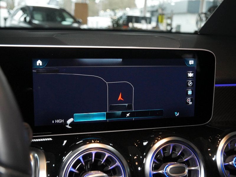 Mercedes-Benz GLB 250 4M AMG PREMIUM KAMERA SPUR PDC SHZ foto 16