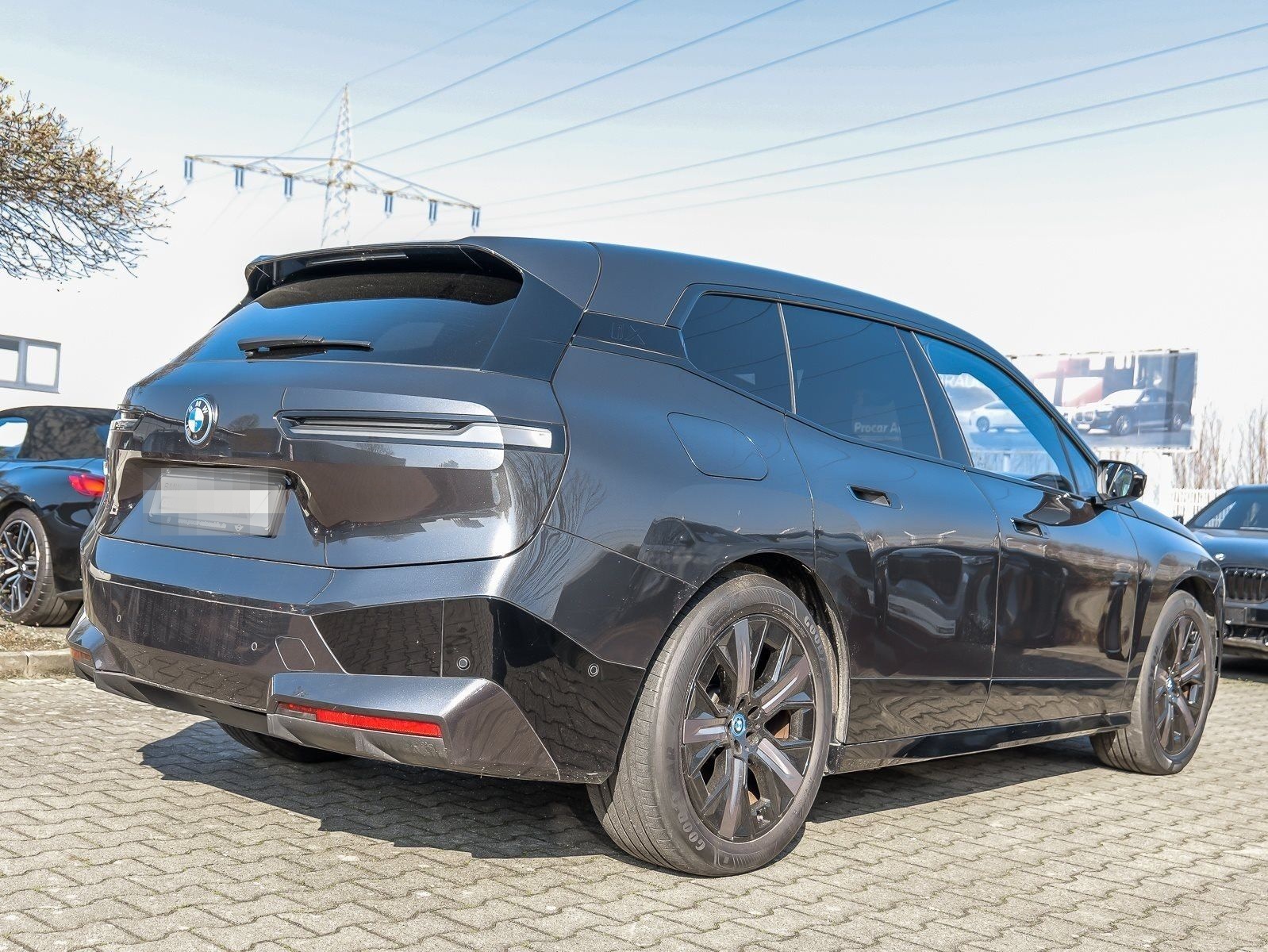 BMW iX xDrive40 Sportpaket HuD+Laser+Skylounge+AHK+H foto 2