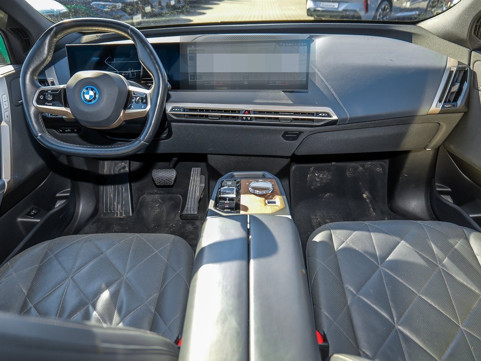 BMW iX xDrive40 Sportpaket HuD+Laser+Skylounge+AHK+H foto 4