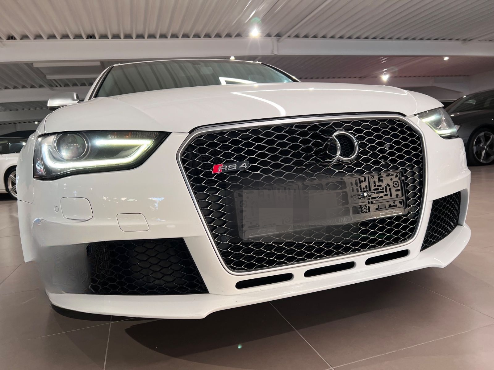 Audi RS4 4.2 V8 FSI S tronic quattro Avant NAVI TEMPO foto 12