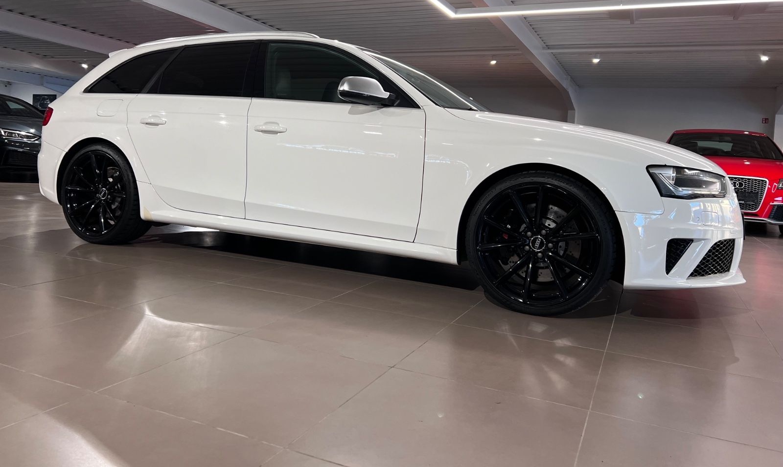 Audi RS4 4.2 V8 FSI S tronic quattro Avant NAVI TEMPO foto 14