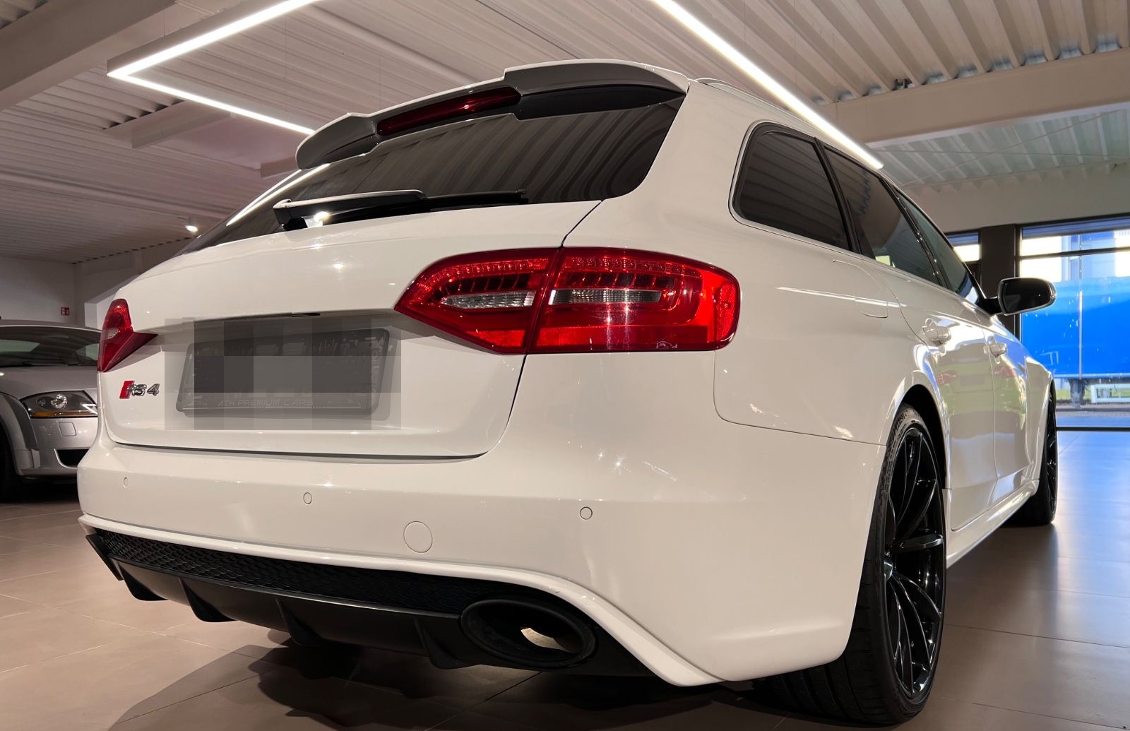 Audi RS4 4.2 V8 FSI S tronic quattro Avant NAVI TEMPO foto 18