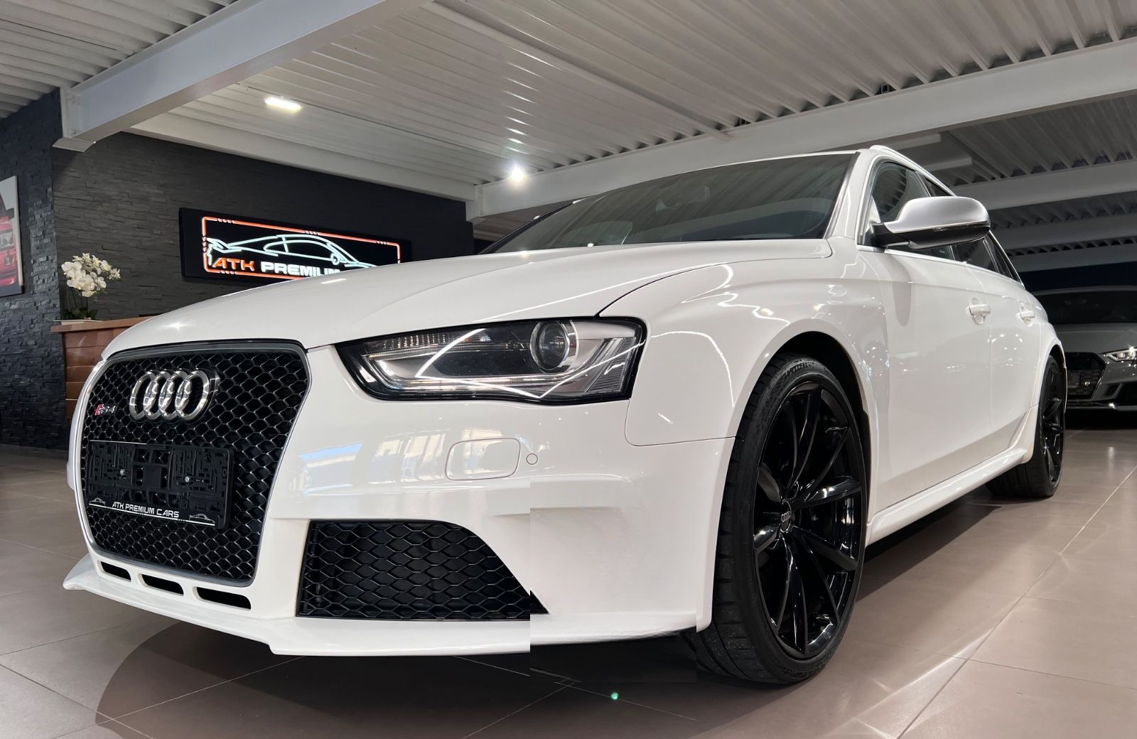 Audi RS4 4.2 V8 FSI S tronic quattro Avant NAVI TEMPO foto 19