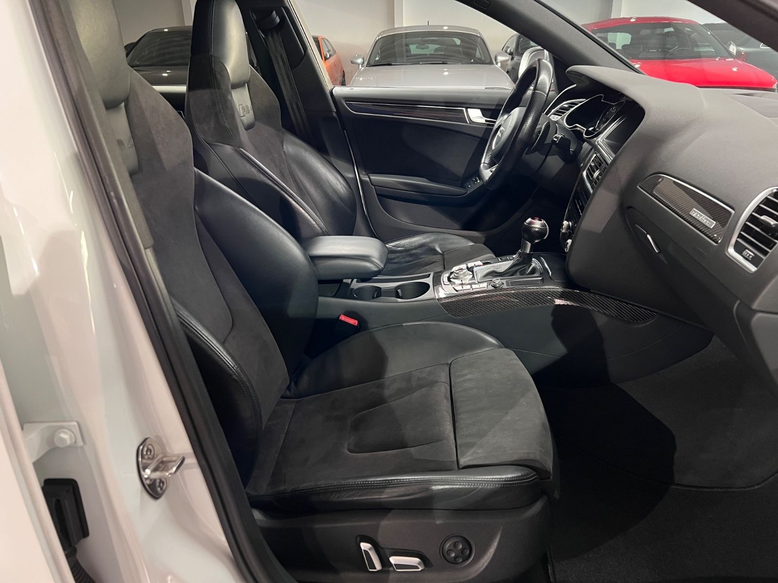 Audi RS4 4.2 V8 FSI S tronic quattro Avant NAVI TEMPO foto 20