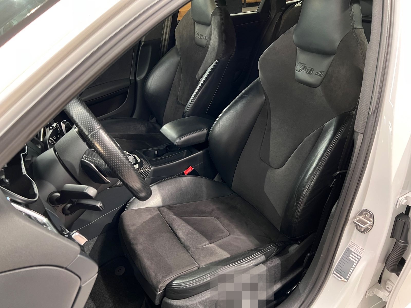 Audi RS4 4.2 V8 FSI S tronic quattro Avant NAVI TEMPO foto 24