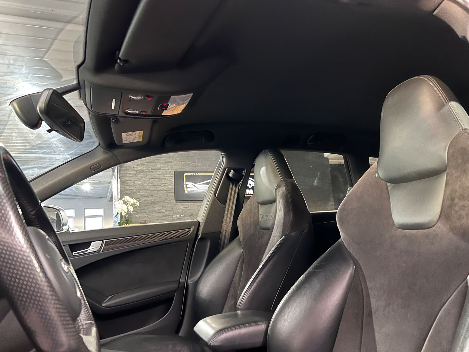 Audi RS4 4.2 V8 FSI S tronic quattro Avant NAVI TEMPO foto 25