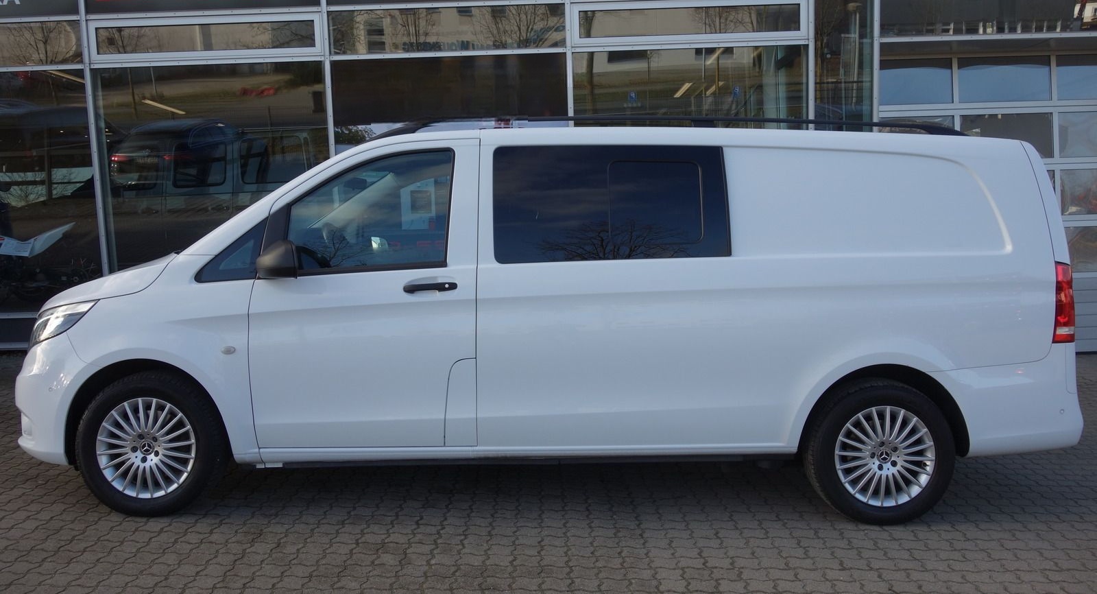 Mercedes-Benz Vito 124 CDI MIXTO 4MAT extralang STDHZG/AHK/LED foto 3