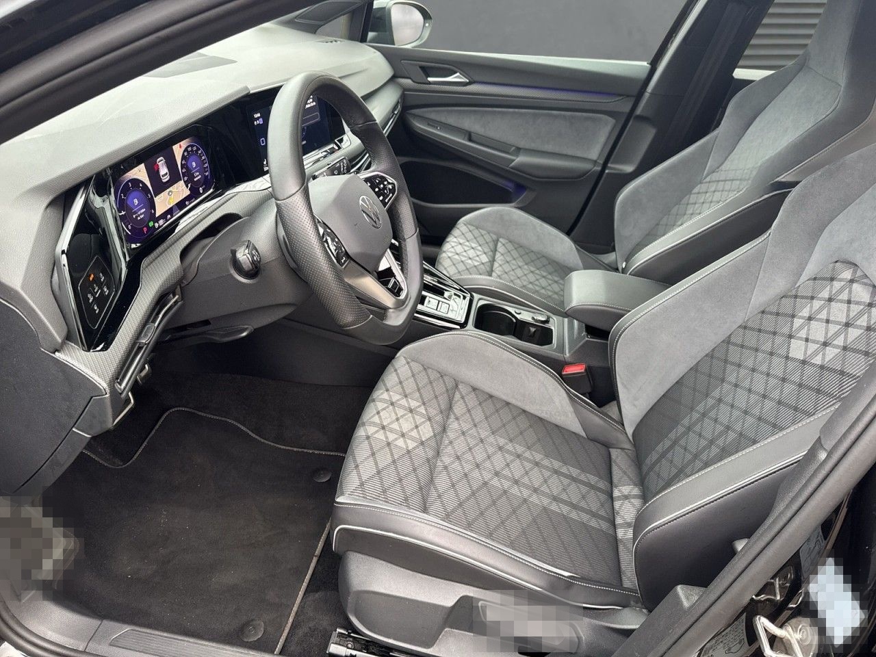 Volkswagen Golf VIII 2.0 TDI R-Line Automatik Navi+Matrix-L foto 9