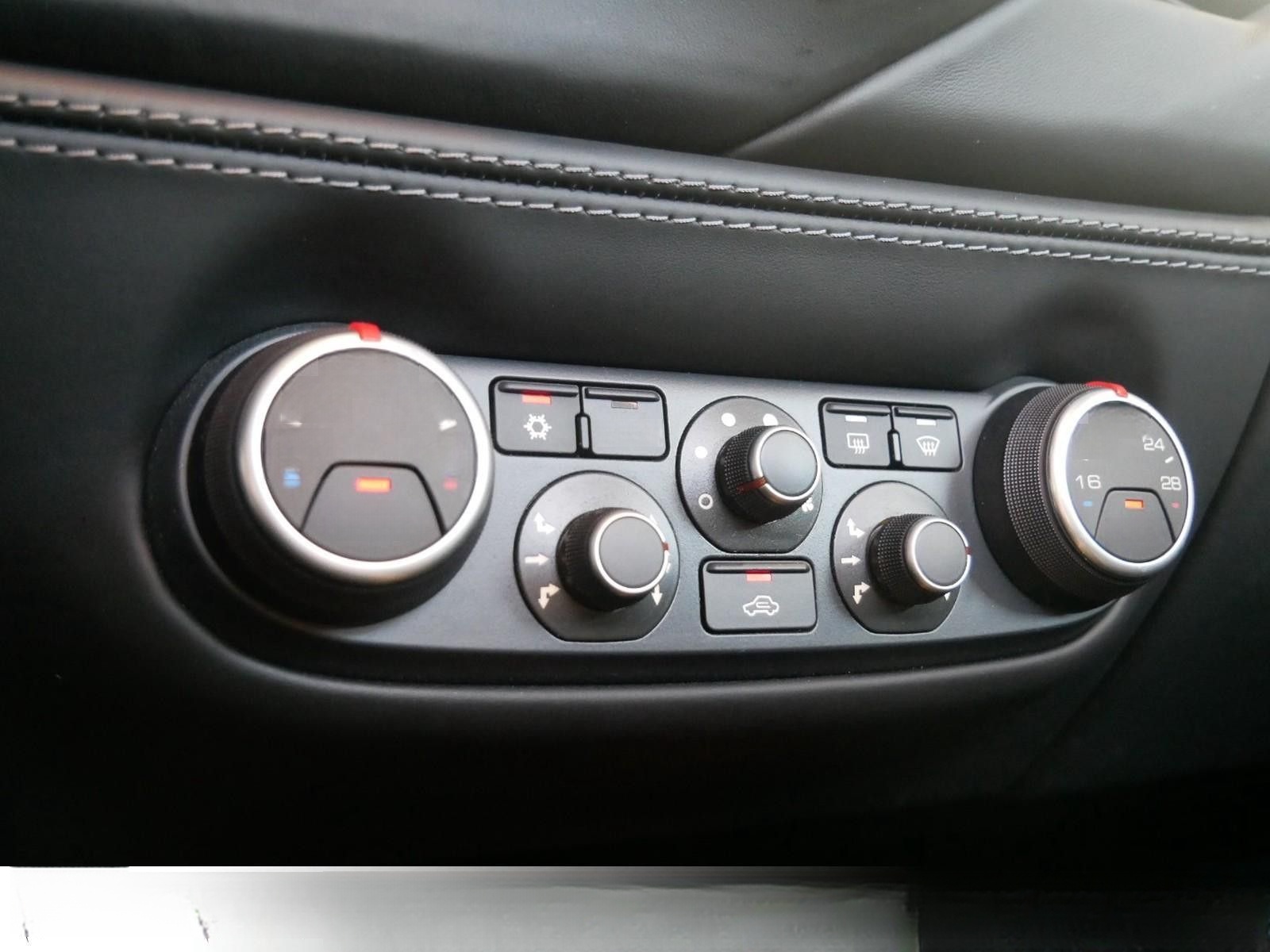Ferrari 488 Spider Sport Abgas Kamera Carbon Lenkrad, Sc foto 24