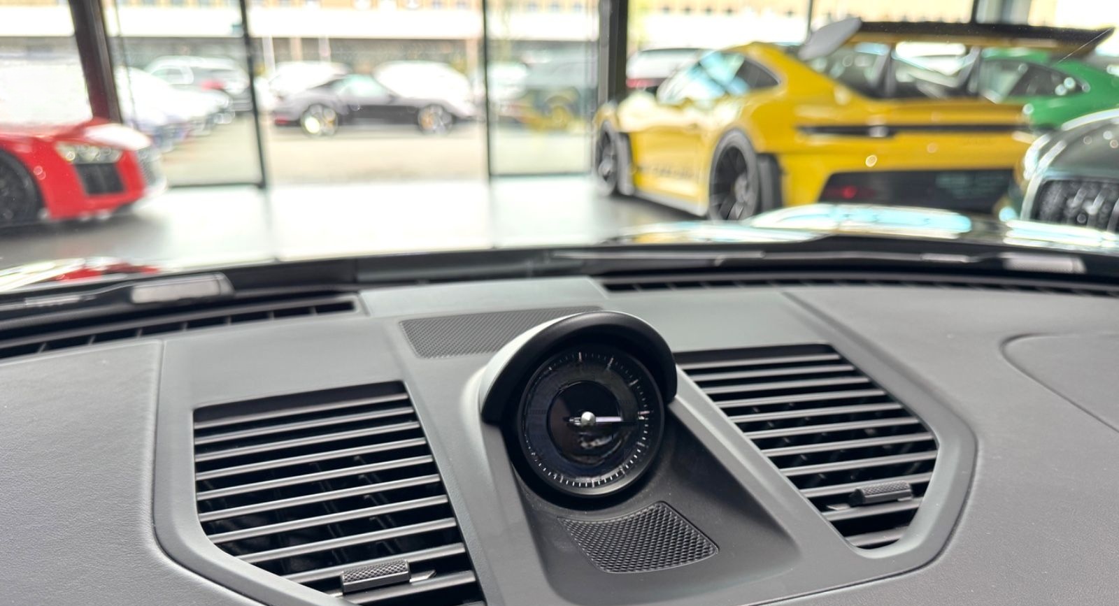 Porsche 911-992 CARRERA GTS CABRIO LIFT ACC 360° BOSE 21 foto 11