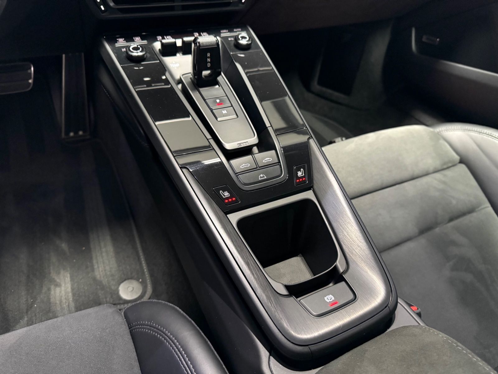 Porsche 911-992 CARRERA GTS CABRIO LIFT ACC 360° BOSE 21 foto 10