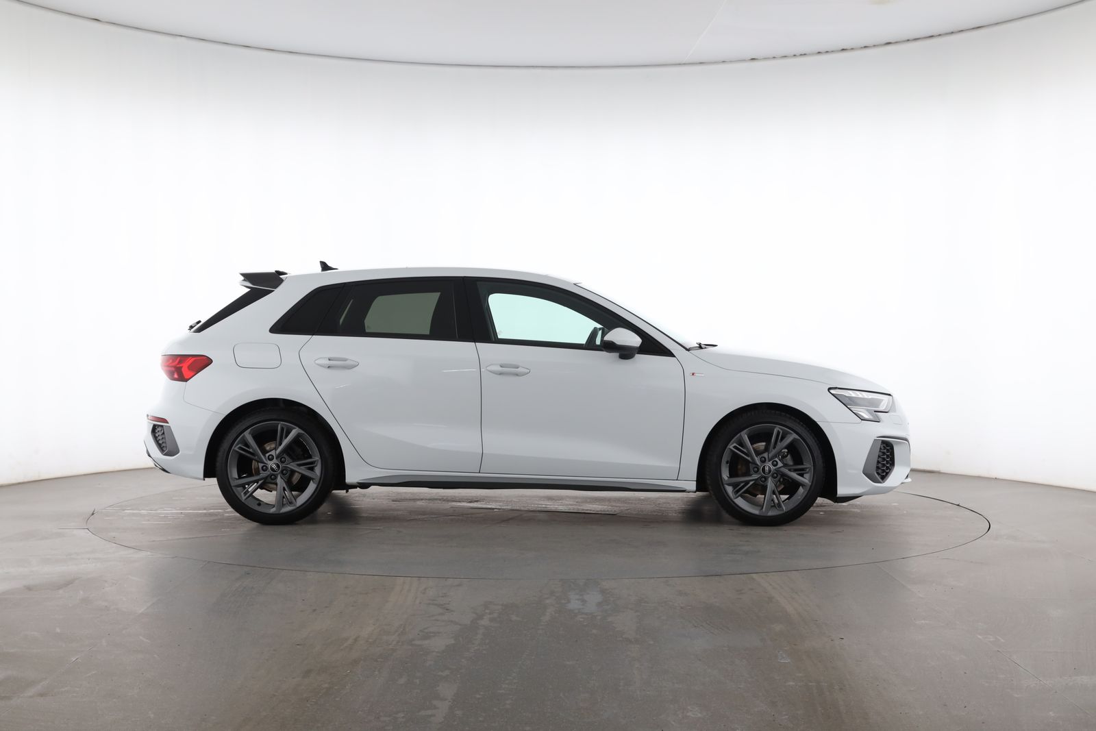 Audi A3 Sportback 30 TDI S line | PANORAMADACH | foto 9