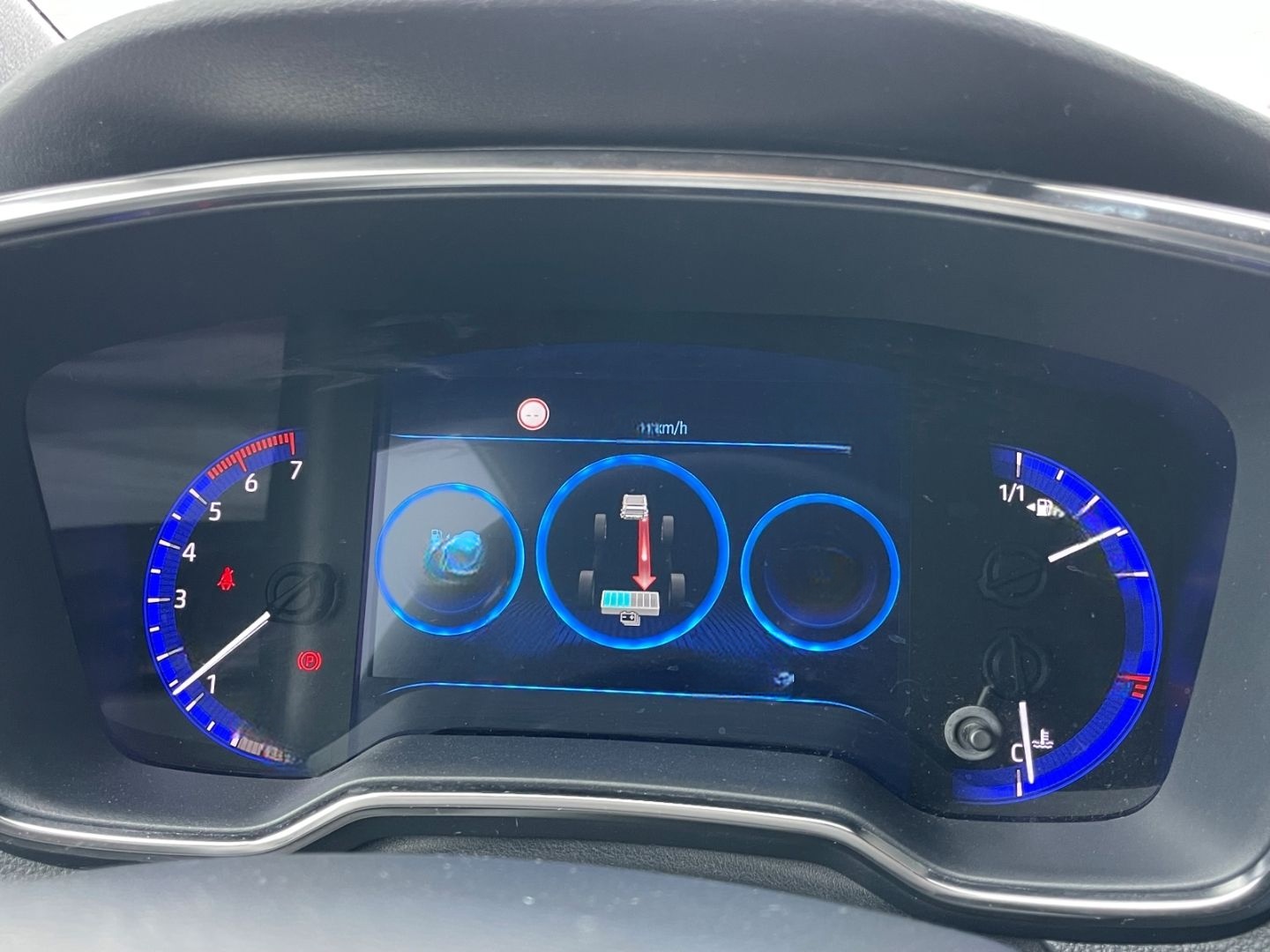 Toyota Corolla Hybrid LED Verkehrszeichenerk HeadUpDis foto 13