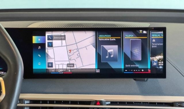 BMW iX xDrive40 H&K+SHZ+AHK+360 Kamera+Temp SOH 100% foto 14