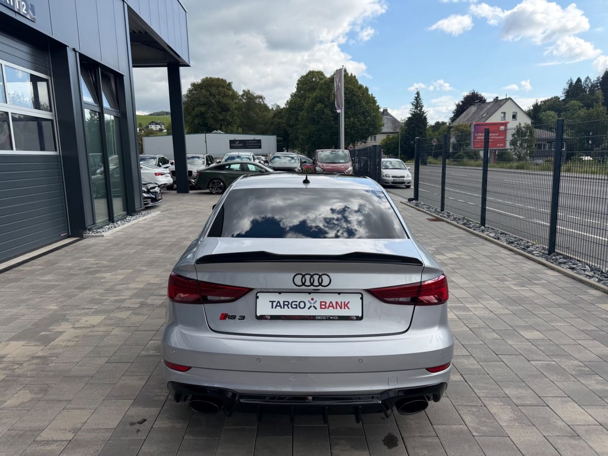 Audi RS3 Limousine Quattro CARBON PANO B&O VOLLOPTION foto 19
