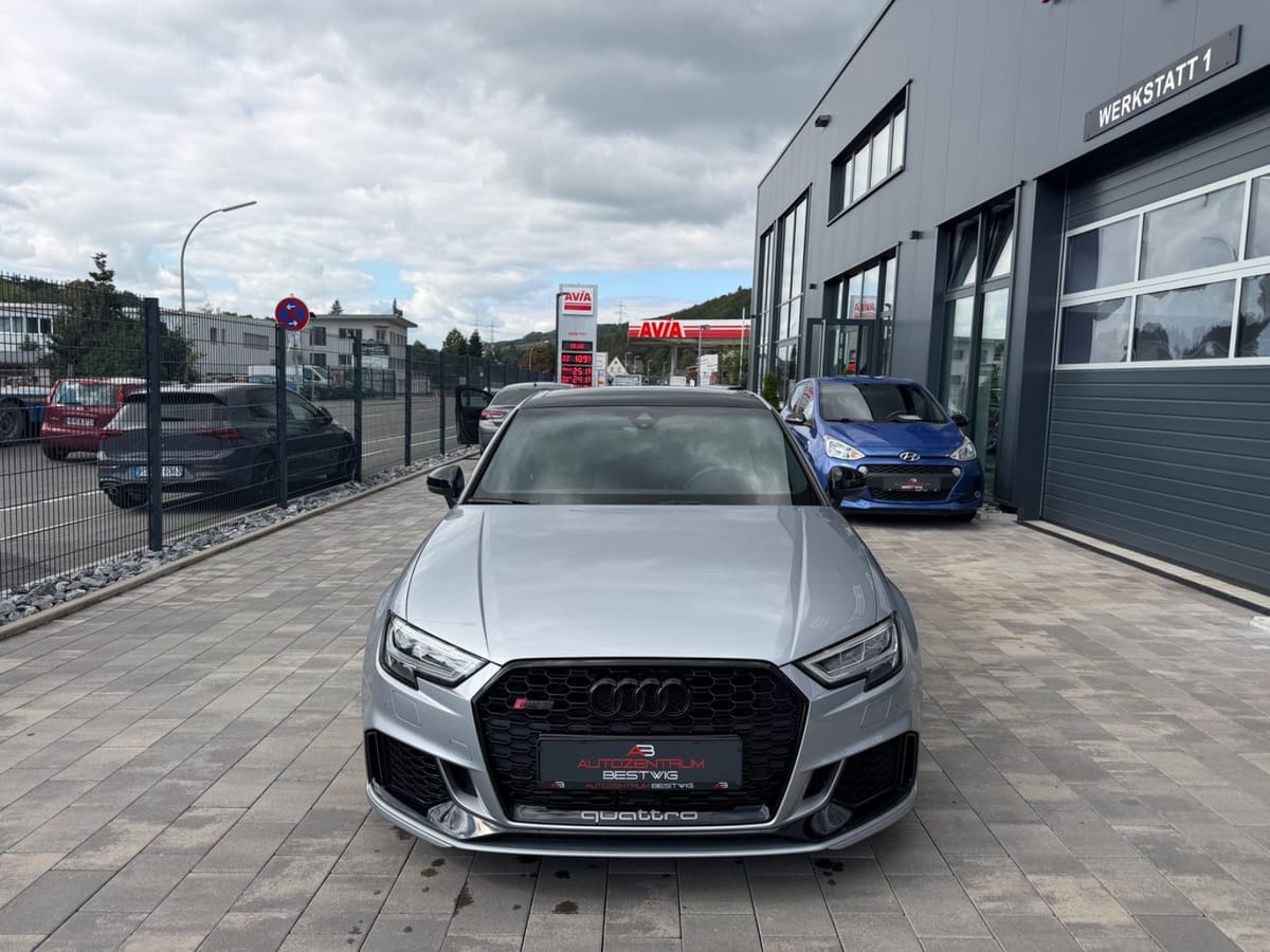 Audi RS3 Limousine Quattro CARBON PANO B&O VOLLOPTION foto 4