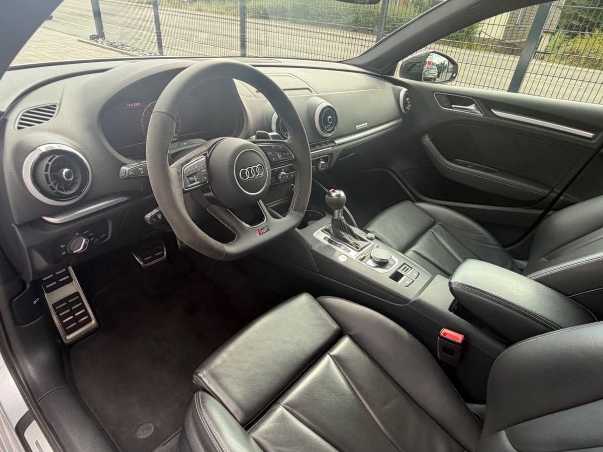 Audi RS3 Limousine Quattro CARBON PANO B&O VOLLOPTION foto 7