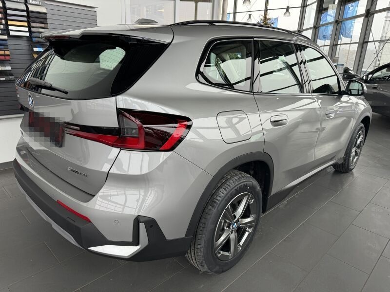 BMW X1 sDrive18i foto 3