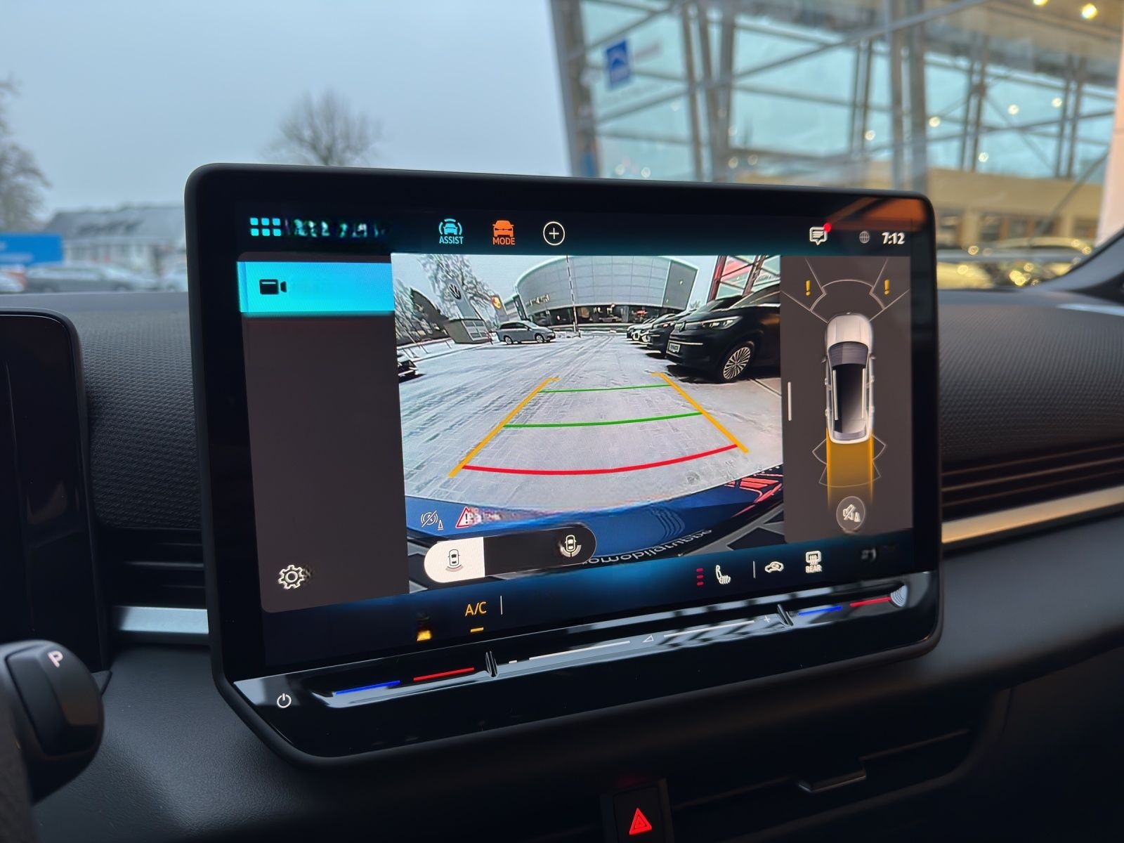 Volkswagen T-Roc 1.5 eTSI DSG R-Line  Panodach AHK Navi LED foto 17