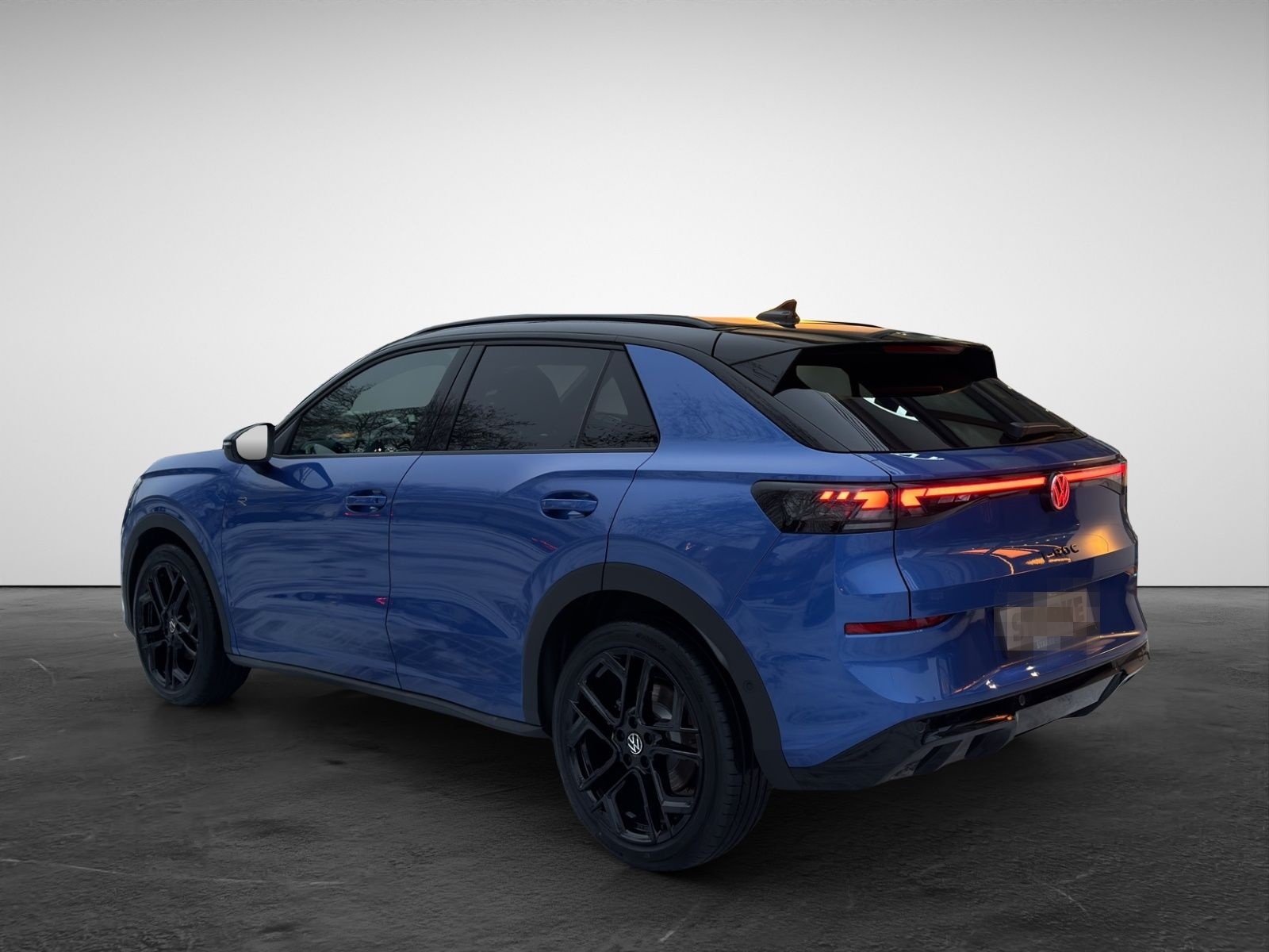 Volkswagen T-Roc 1.5 eTSI DSG R-Line  Panodach AHK Navi LED foto 5