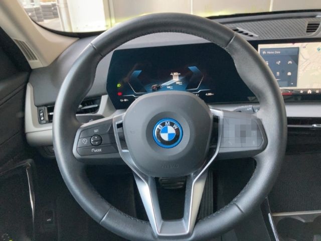 BMW iX1 xDrive 30 AD Navi Digitales Cockpit Soundsys foto 9