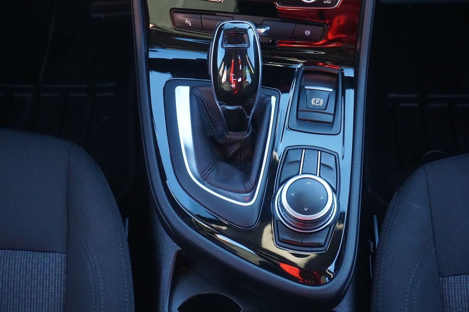 BMW 220i Active Tourer Advantage LED Navi AHK PDC foto 18