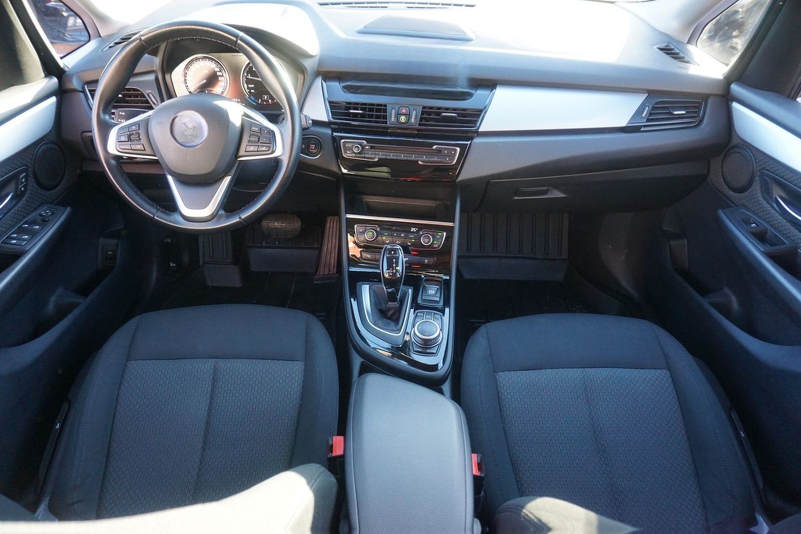BMW 220i Active Tourer Advantage LED Navi AHK PDC foto 10
