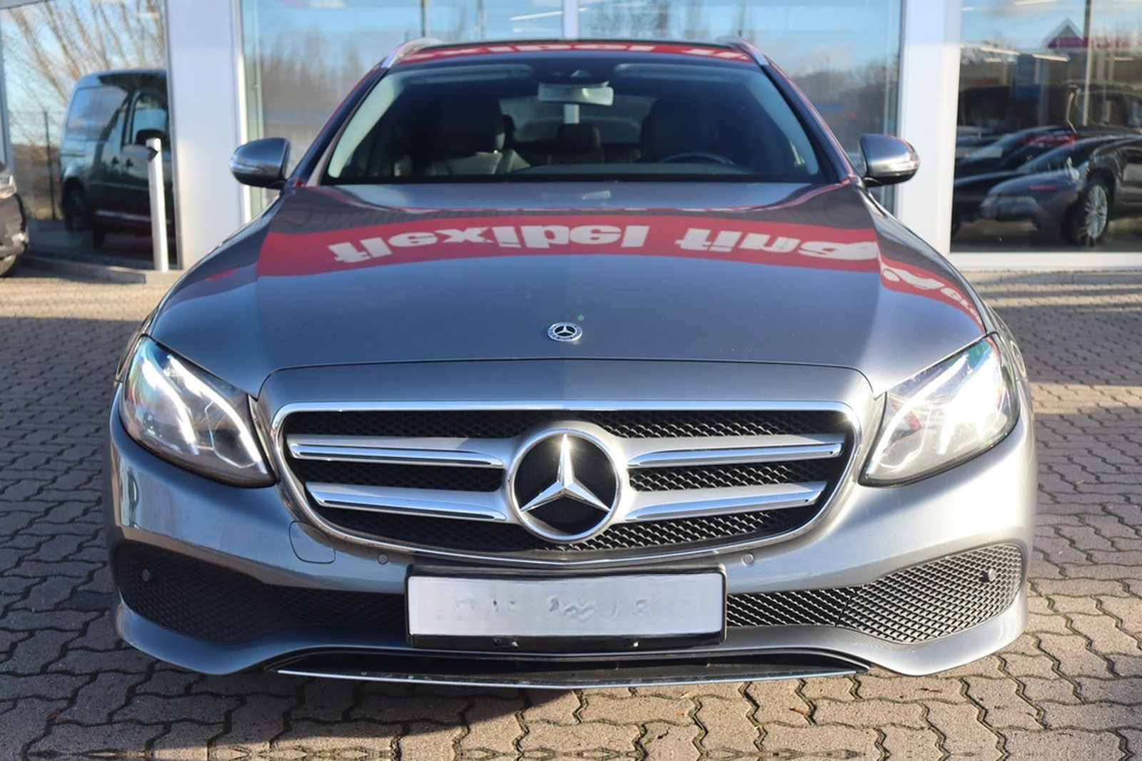 Mercedes-Benz E200 T-Modell Avantgarde LED Navi Totwinkel DAB foto 4