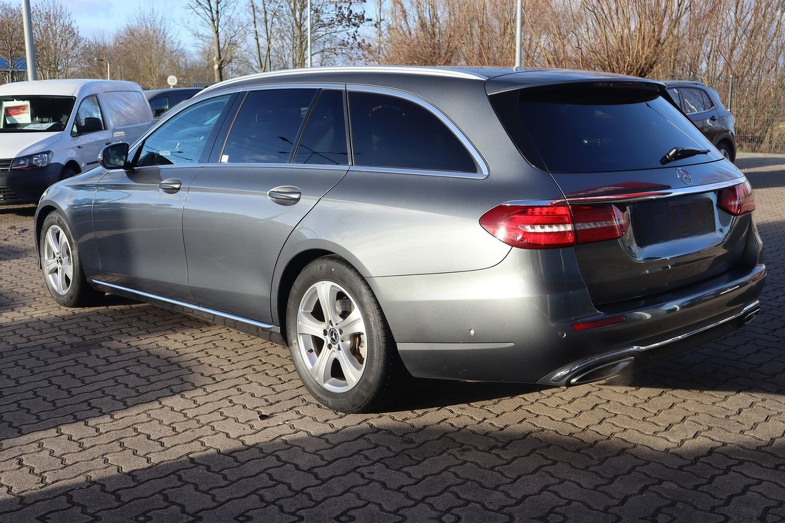 Mercedes-Benz E200 T-Modell Avantgarde LED Navi Totwinkel DAB foto 5