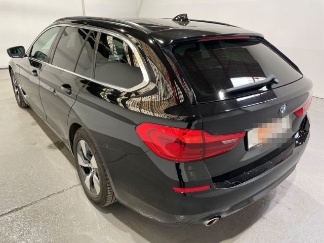 BMW 520 D Touring xDrive Automatik EU6d-T LED Navi K foto 2