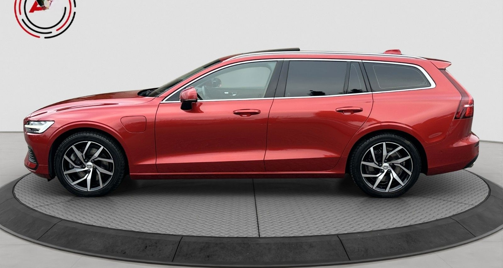 Volvo V60 Momentum Pro PHEV AWD THOR PANO 360° PilotA foto 8