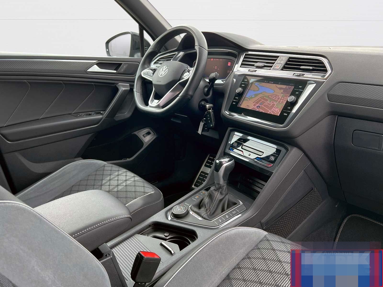 Volkswagen Tiguan Allspace 2,0 TDI R-Line Black Style 4moti foto 13