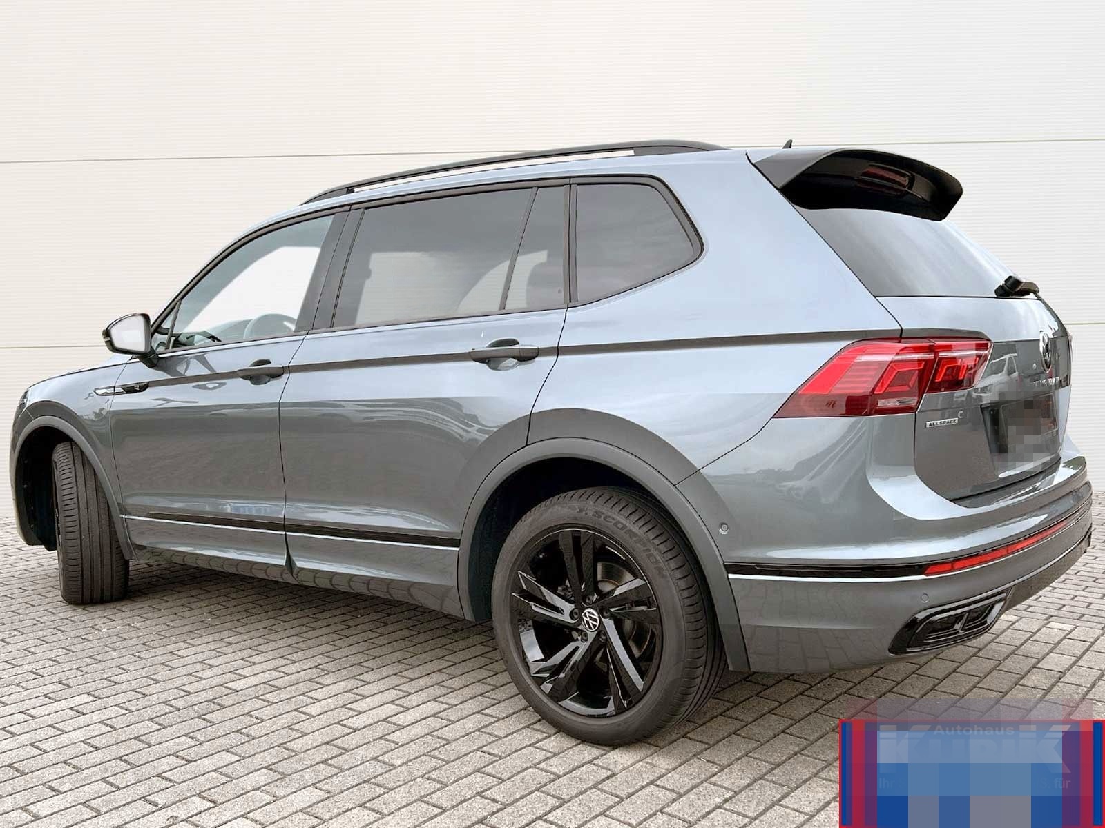 Volkswagen Tiguan Allspace 2,0 TDI R-Line Black Style 4moti foto 4