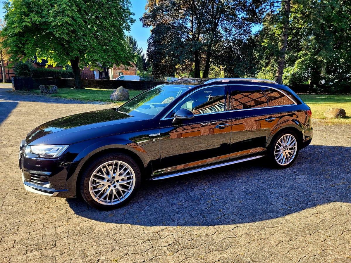 Audi A4 Allroad quattro 45 TFSI foto 2