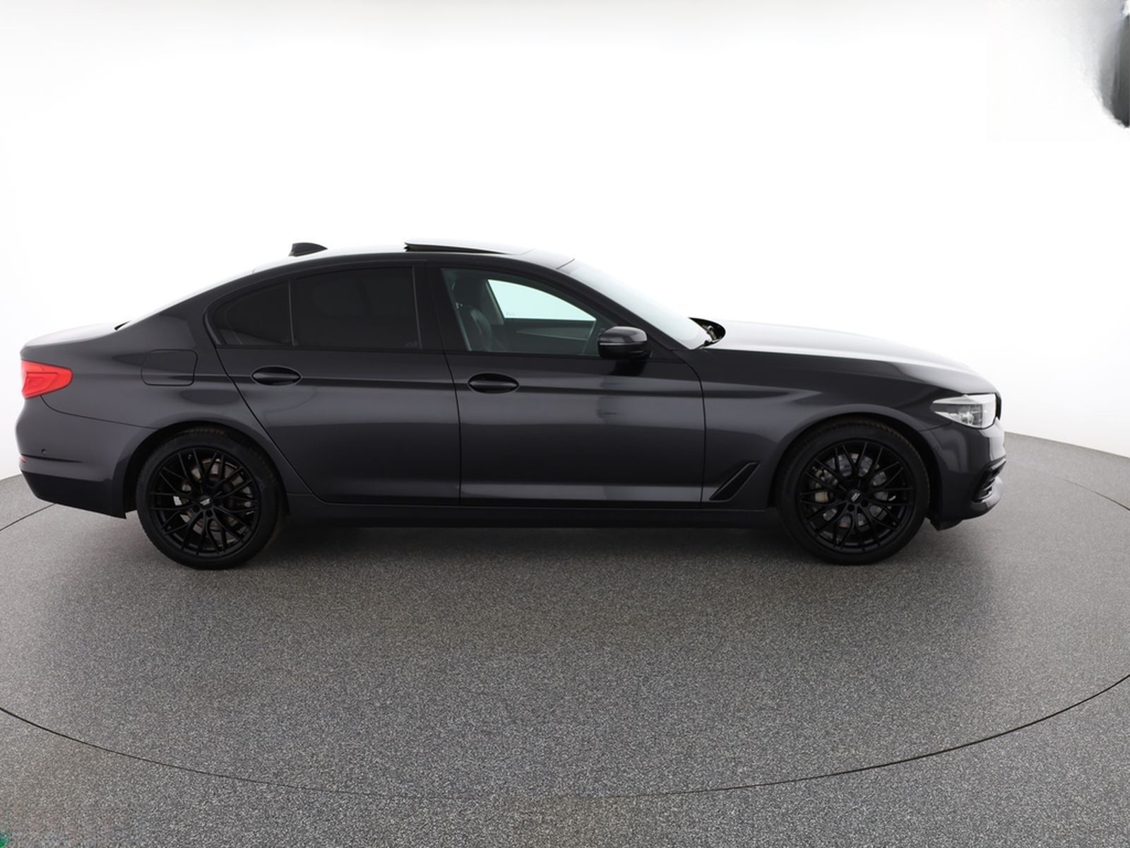 BMW 530 i xDrive SPORT LINE SHADOW KAMERA,HUD,SH,AHK foto 6