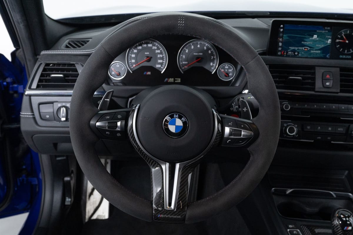BMW M3 CS foto 14