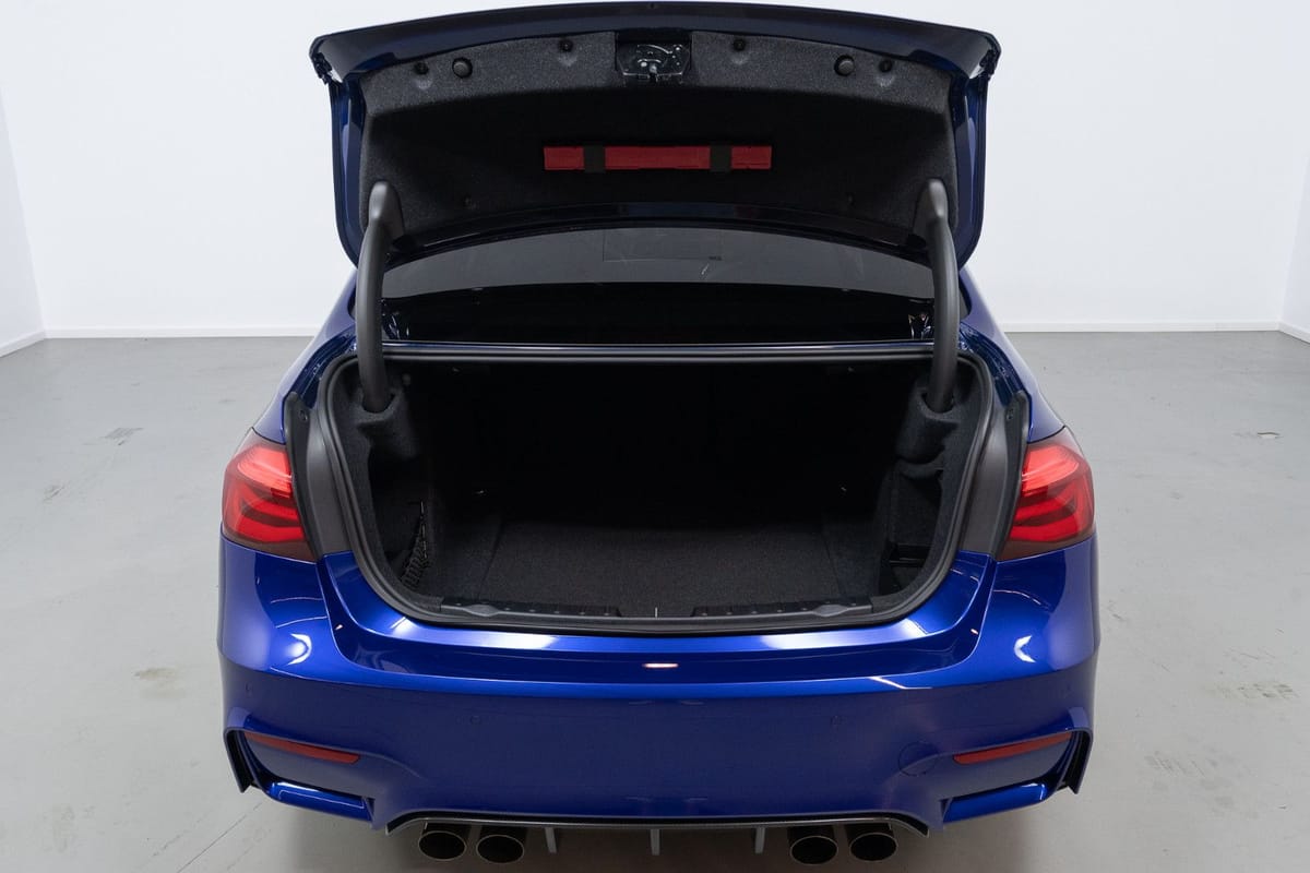 BMW M3 CS foto 8