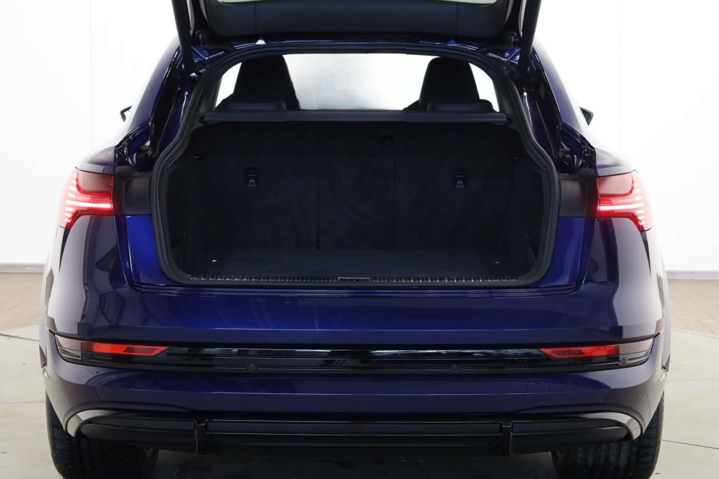 Audi e-tron Sportback Matrix/Head-up/Pano/RFK/B&O/SH foto 13