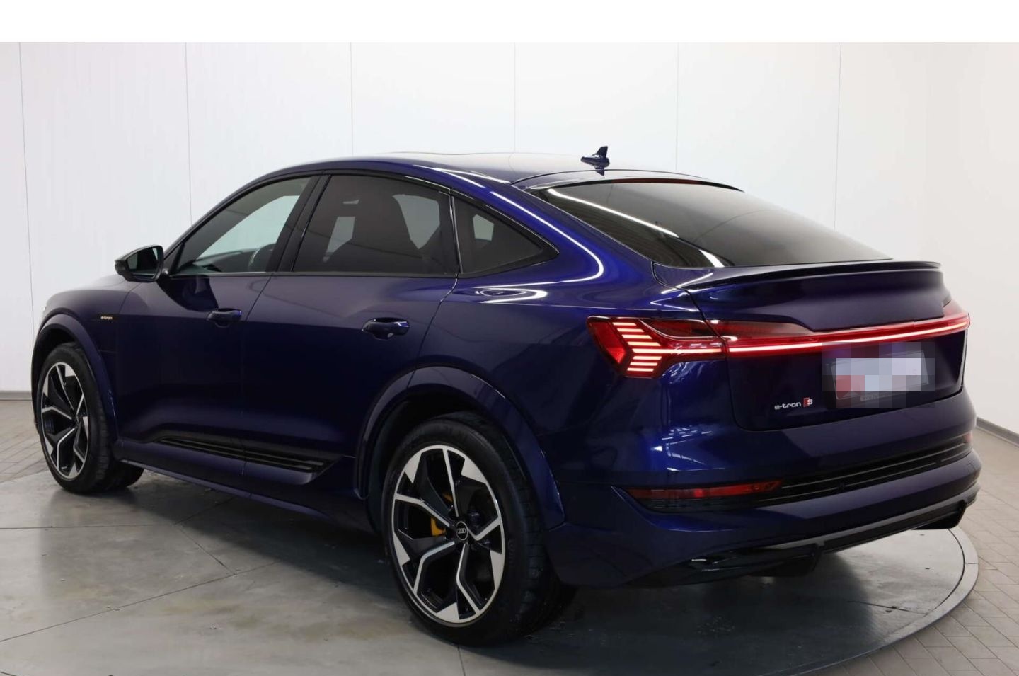 Audi e-tron Sportback Matrix/Head-up/Pano/RFK/B&O/SH foto 4
