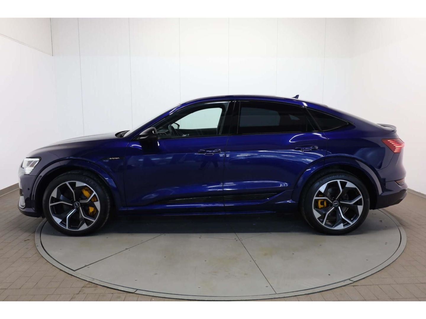 Audi e-tron Sportback Matrix/Head-up/Pano/RFK/B&O/SH foto 5