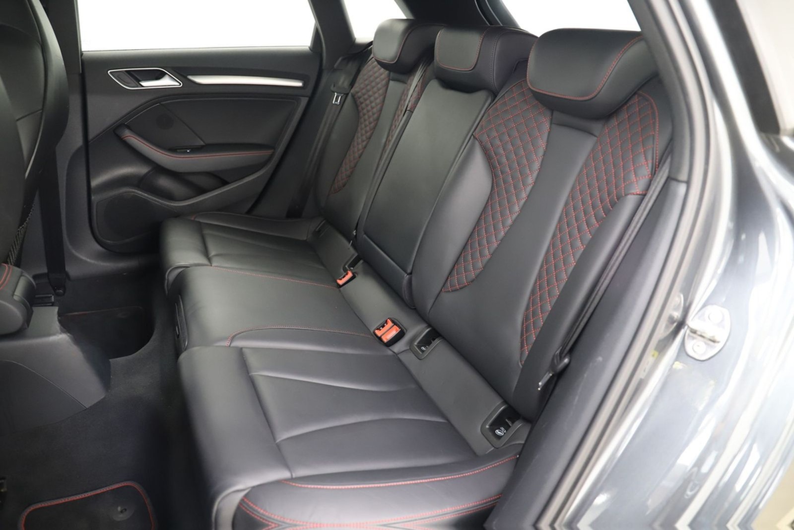 Audi S3 2.0 TFSI 310PS quattro Pano RS Sitze 1.Hand foto 11