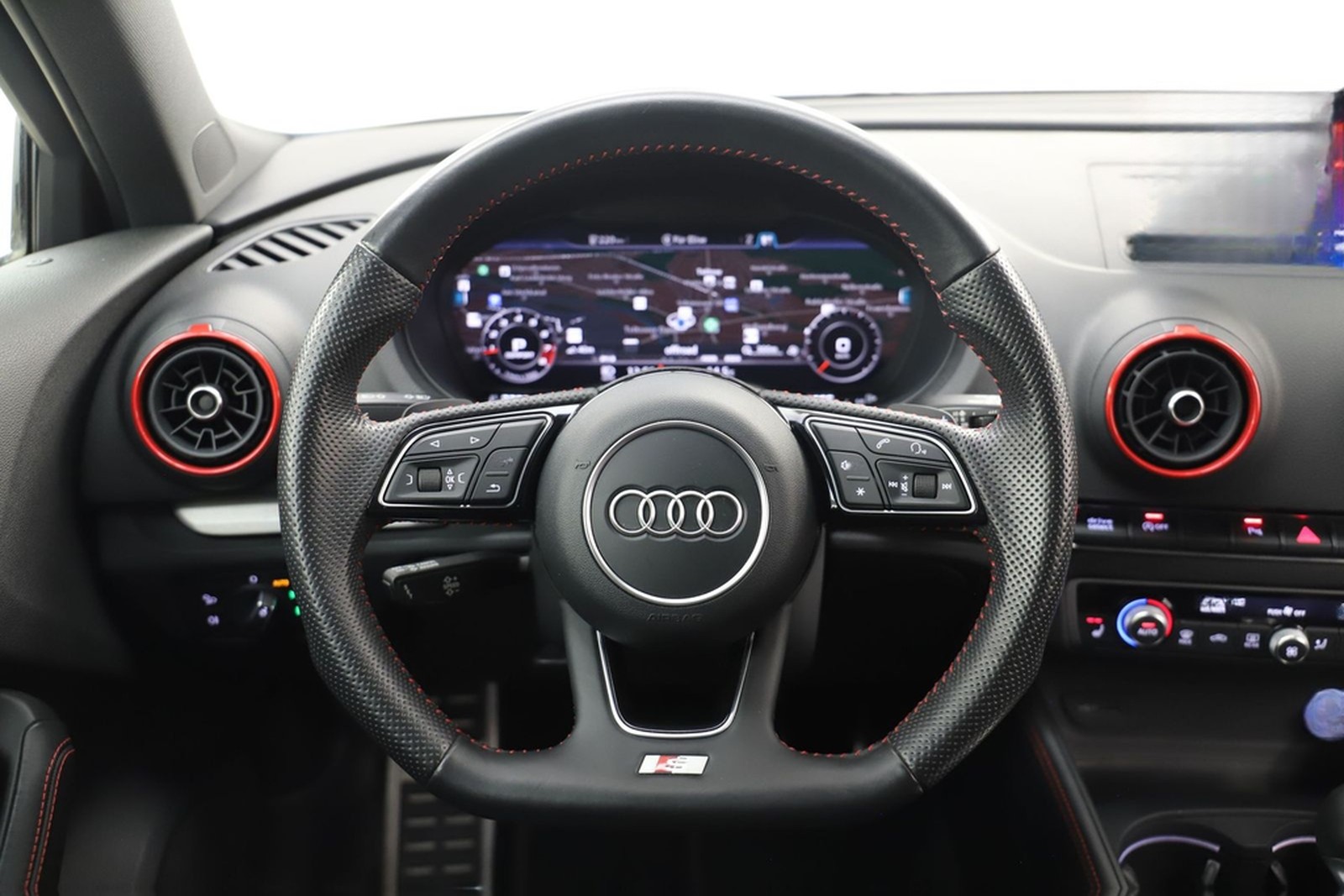 Audi S3 2.0 TFSI 310PS quattro Pano RS Sitze 1.Hand foto 16