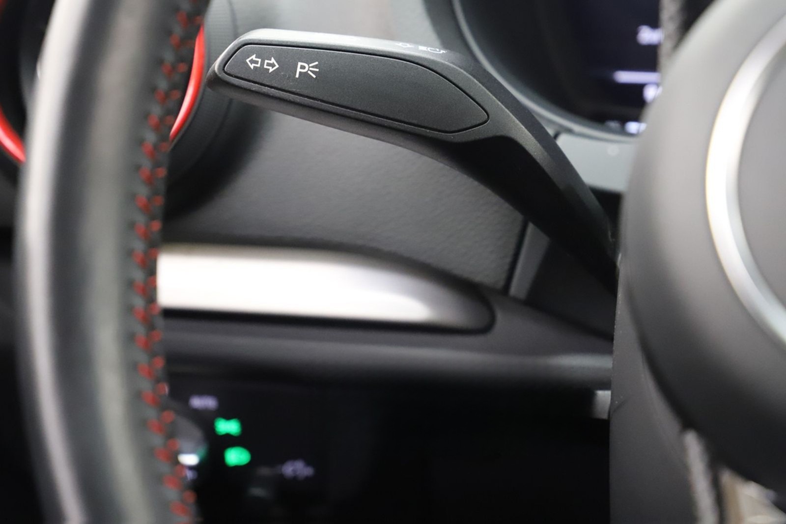 Audi S3 2.0 TFSI 310PS quattro Pano RS Sitze 1.Hand foto 23